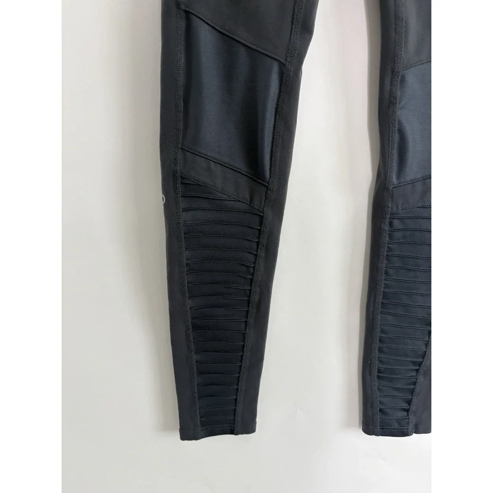 Alo Yoga Womens XS High Waist Moto Leggings Charcoal Gray Athleisure Gorpcore A1